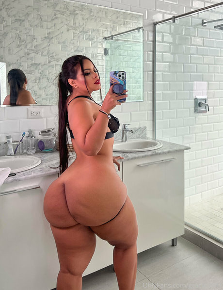 Graciebon xxx pornstar img