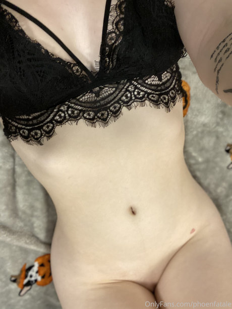 Phoenfatale model high quality photos