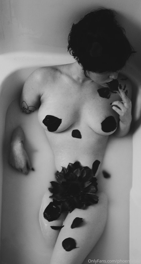 Phoenfatale star beautiful picture