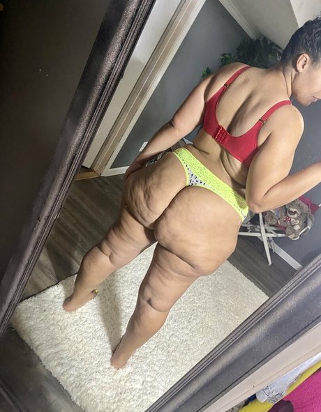 Judy the Great model hot images