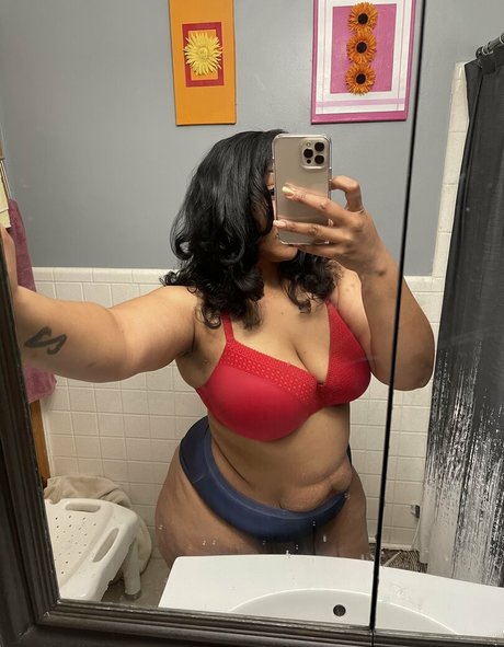 Judy the Great nude model pic