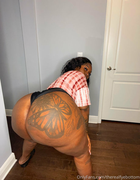 therealfyebottom xxx pornstar image