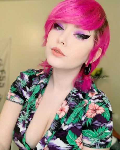 Ryden Armani model xxx photo