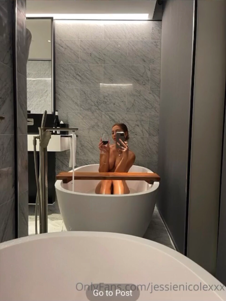 Jessie Nicole__jessie nicole Quick model image