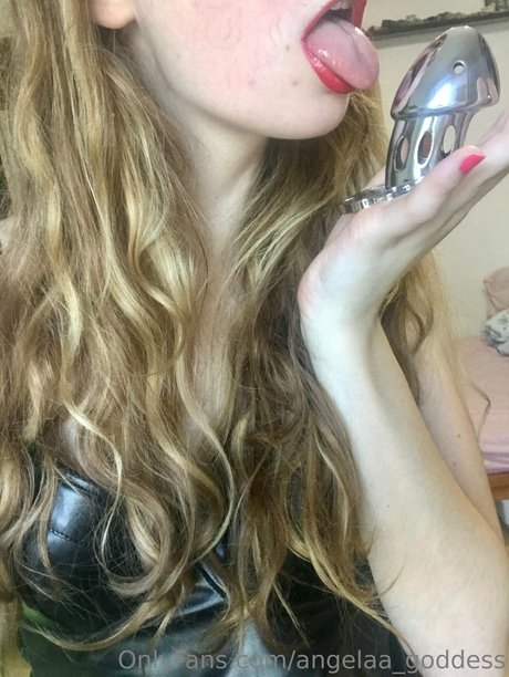 Angela Goddess star porn photo