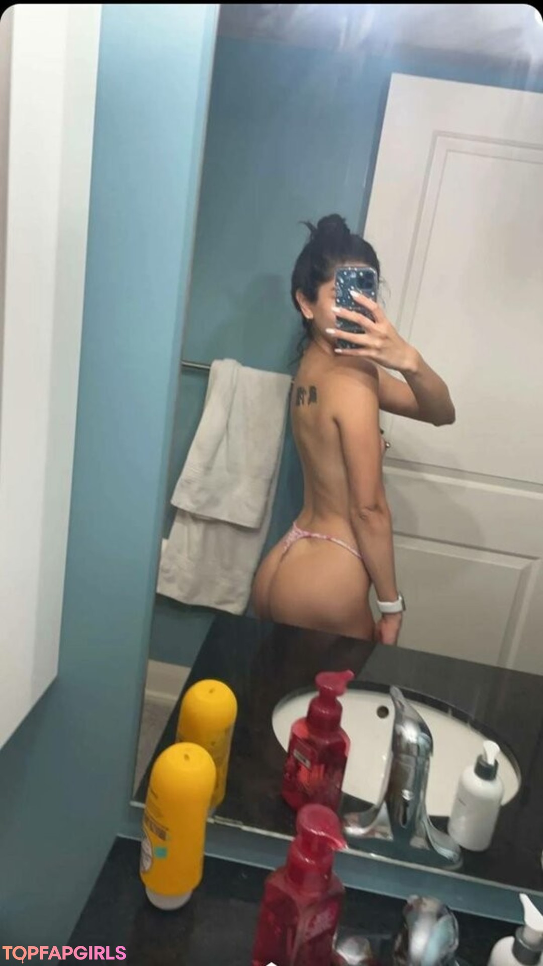 ai onlyfans erotic photo
