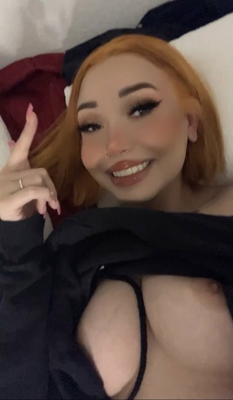 ulildevil model sexy photos