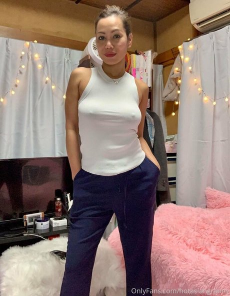 hotasiangranny hd pornstar pic