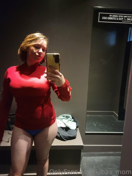 Kibas Mom hot star pic