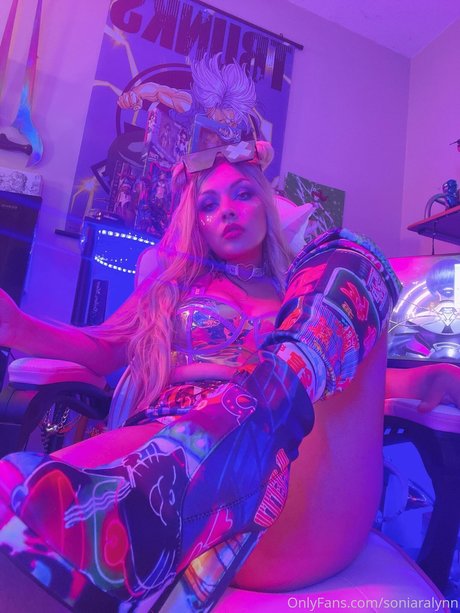 asian top onlyfans hot nude pic