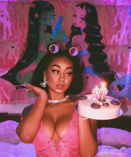 llleasy top pornstar images