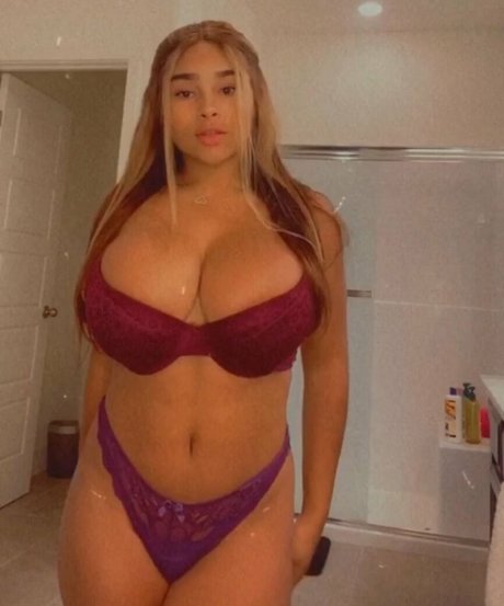 Thebae Breanna pornstar naked picture