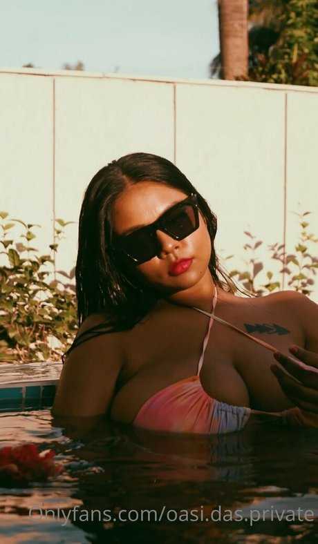Oasi Das model beautiful pictures