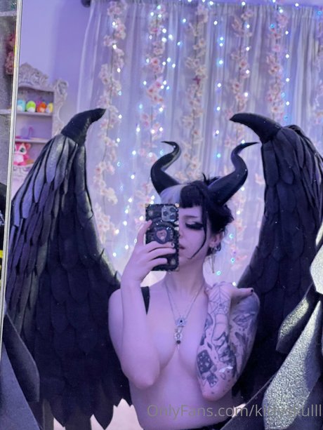 Caroline Carr_ star sexy galleries