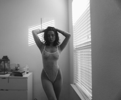 Madison Rice xxx model photo