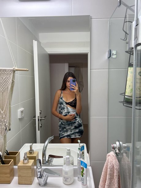 Yarden Lasry hot model image