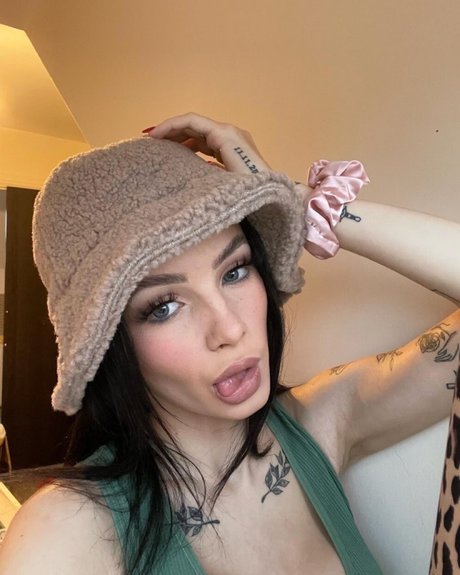 Brittany Olivia star adult image