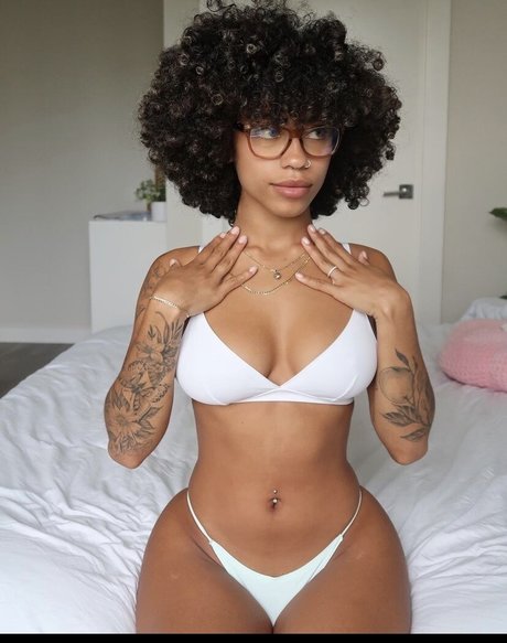 hairy asian onlyfans sexy nudes picture