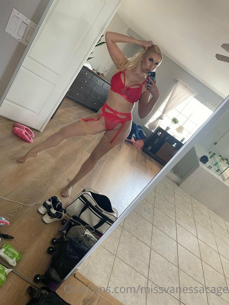 Vanessa Cage exclusive actress gallery