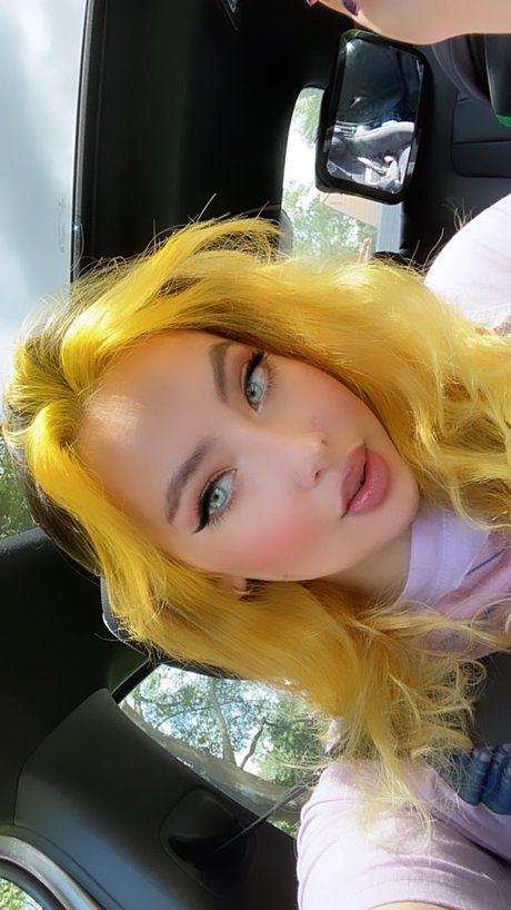 Woe Alexandra model pornographic pics