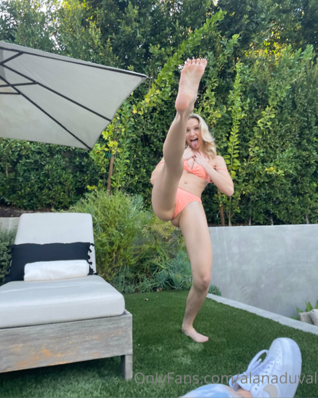 Alana Duval porn actress pics