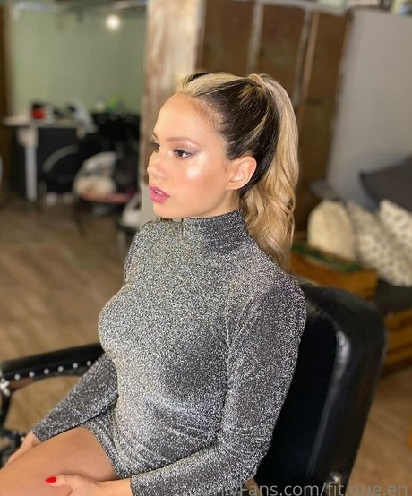 unknown onlyfans art nude galleries