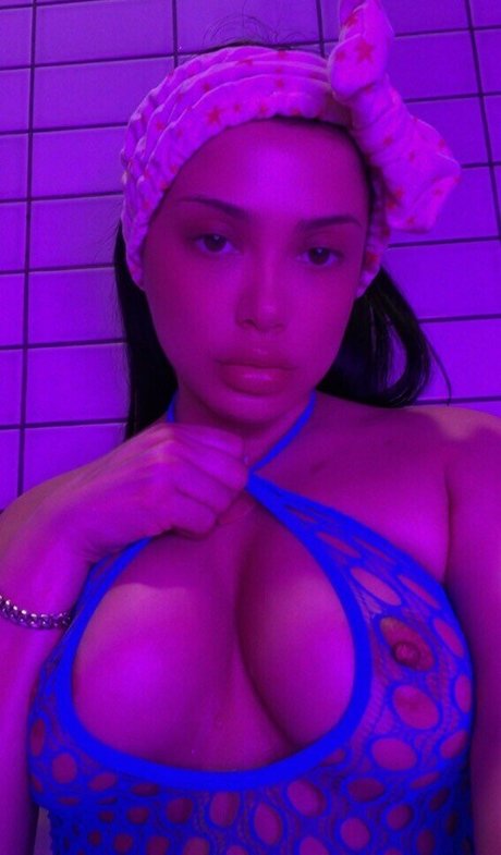 Yahaira Yumi top star images