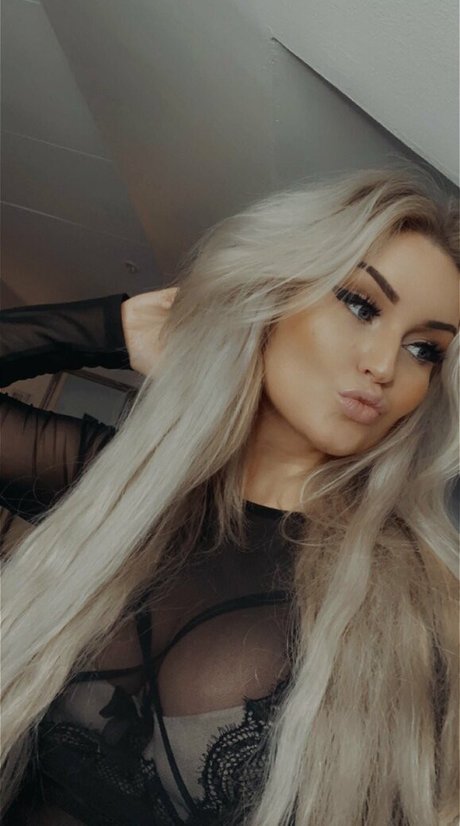 Scream Queen exclusive model galleries