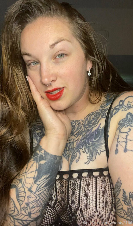 Whooty2166 pornstar sexy photo