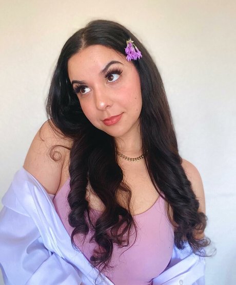 Obviously Queen star photo