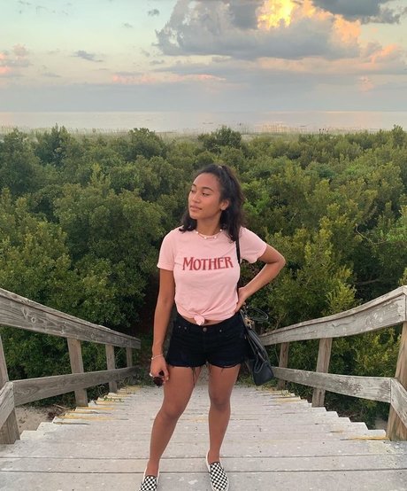 Sydney Park star nude picture