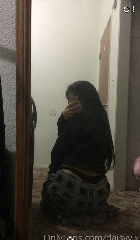 Daisyy x pornstar naked pictures