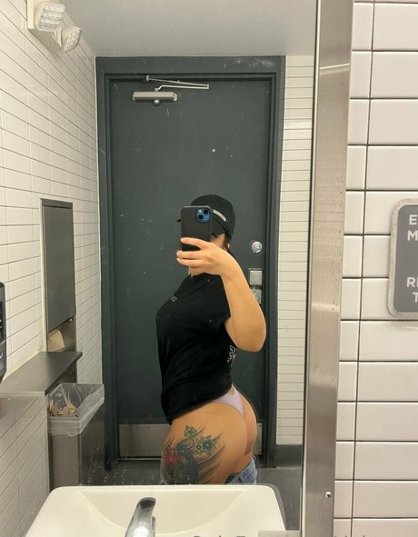 Daisyy x nice actress pics