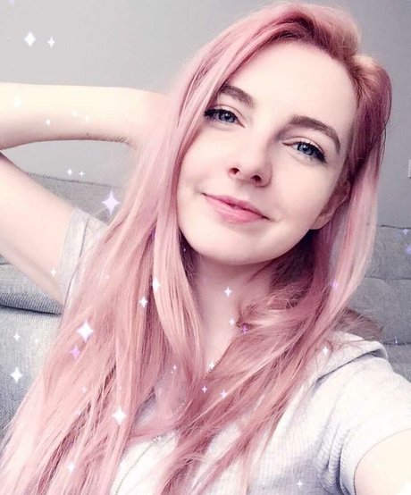 LDShadowLady star nudes pics