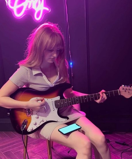 LDShadowLady hot pornstar picture