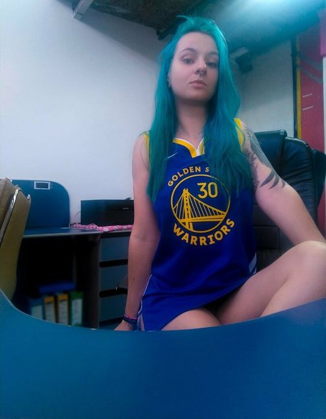 Ana Karolina Eisen model images