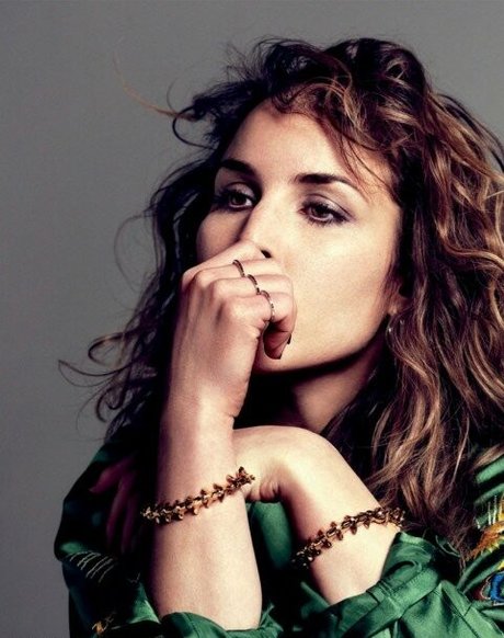 Noomi Rapace nude actress photos