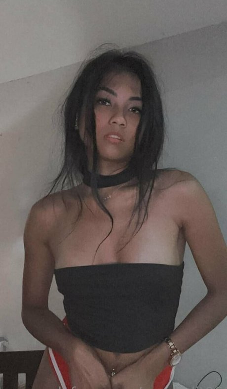 Mae Kulit pornstar nudes image
