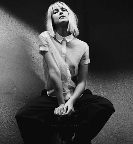 Lola Abbey model beautiful photo