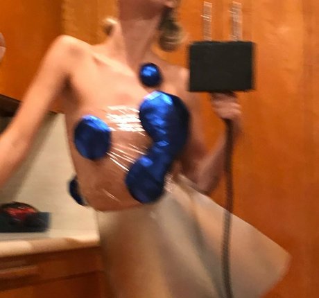 Lola Abbey pornstar pretty pics