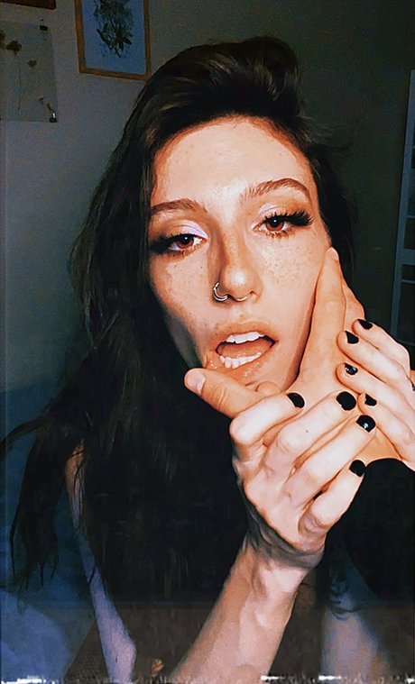Ellecakes Profile pic