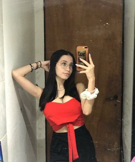 Milagros Seghi erotic actress image