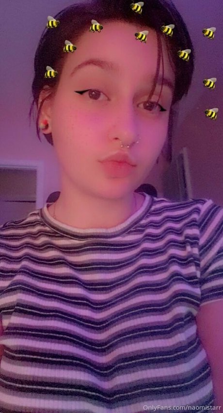 naomistarr Profile pic
