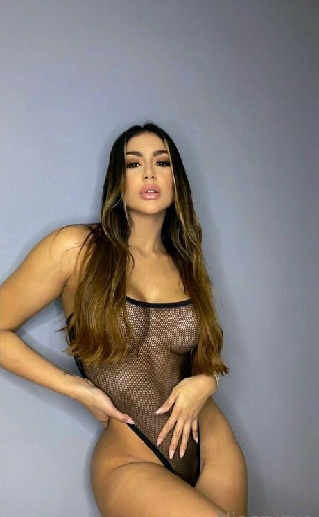 estefahg best model pictures