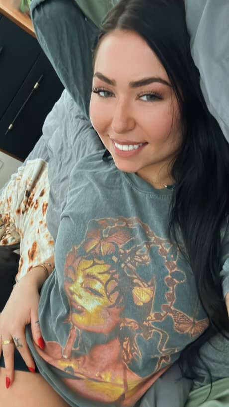 hungry4moore adult star photo