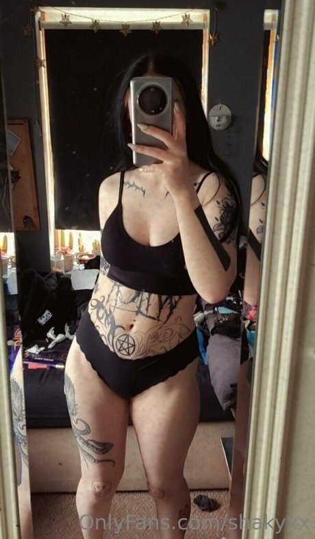 shakyxx sex star image