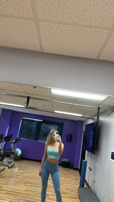 noelleeexoxo porn star pic