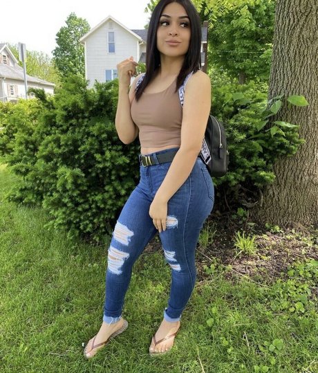 Jenny215 star top pic