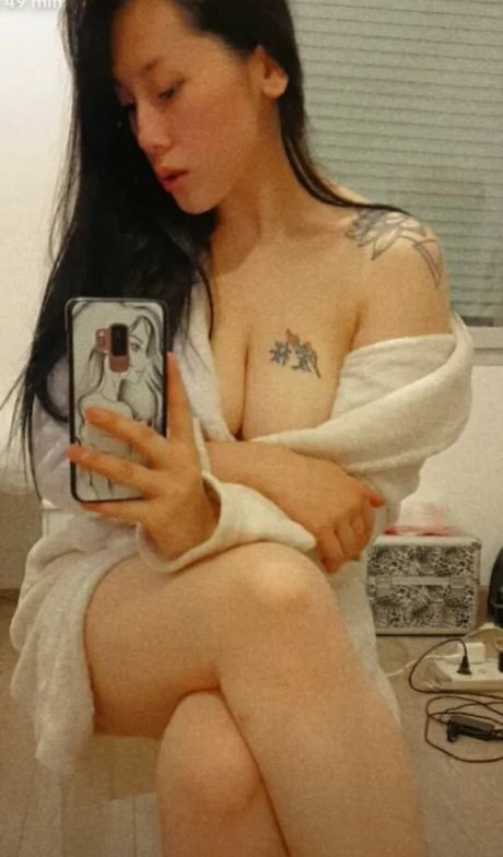 makicuty model sexy photos