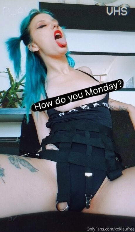 xoklautease star naked pic